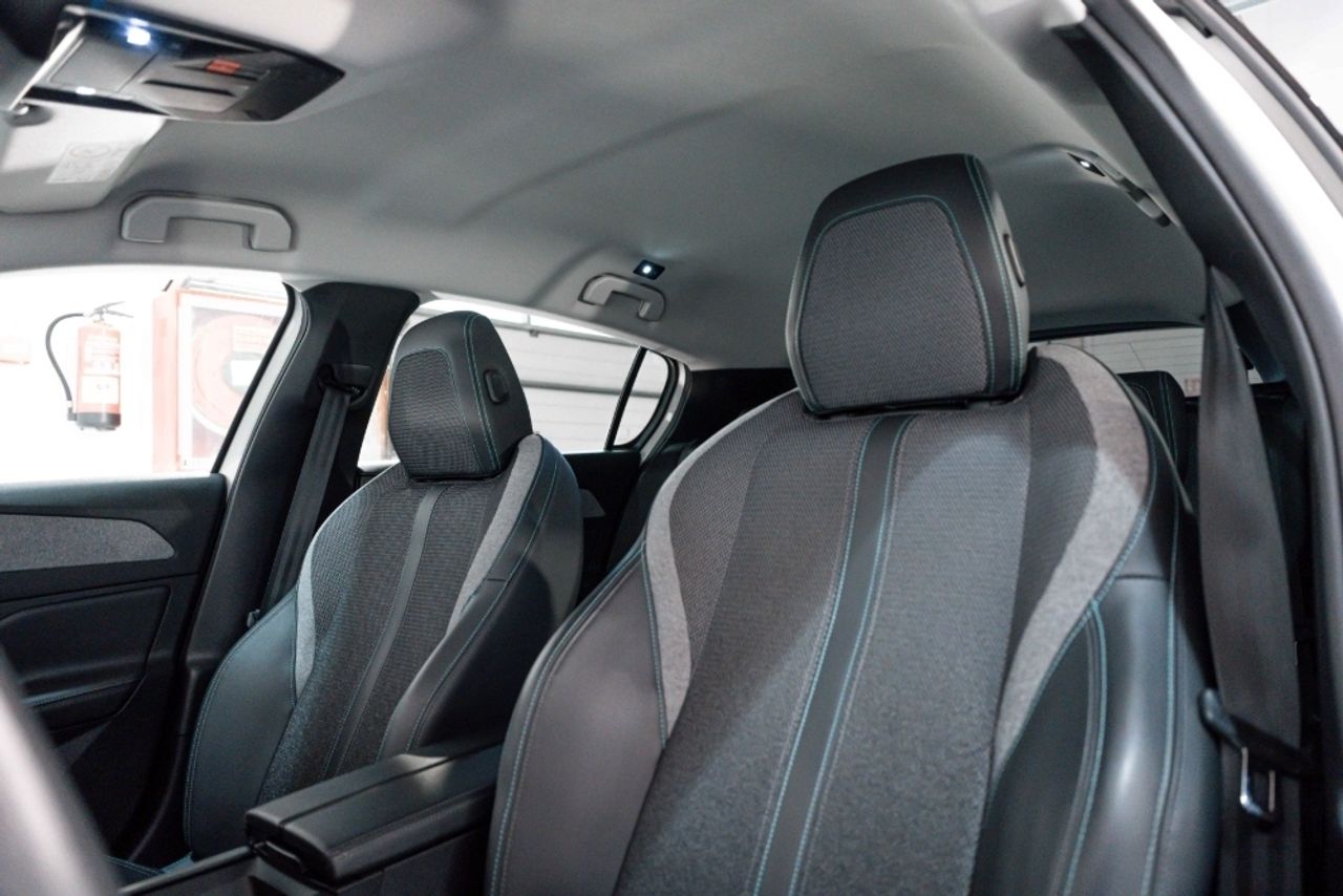 Foto Peugeot 308 8