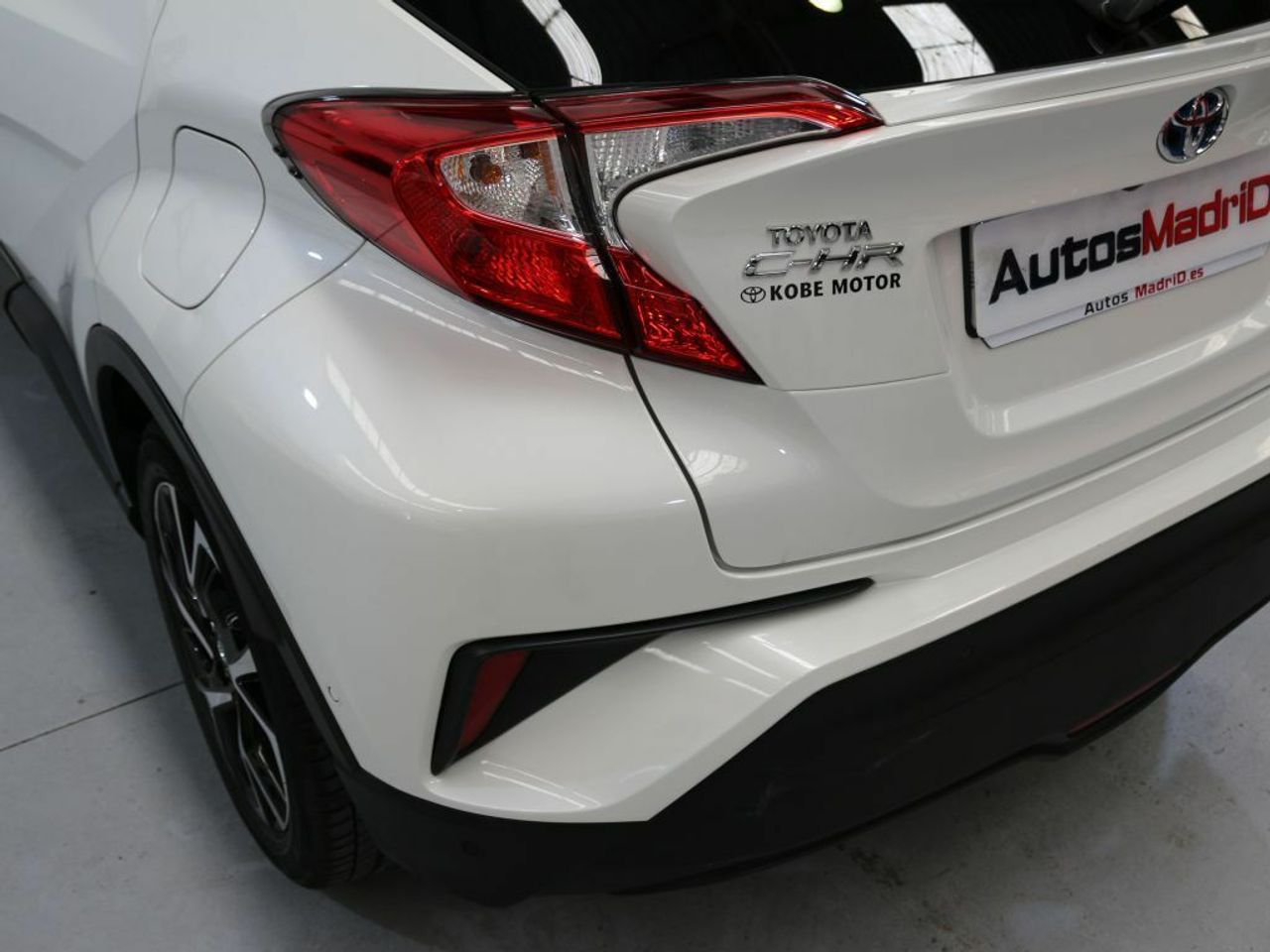 Foto Toyota C-HR 29