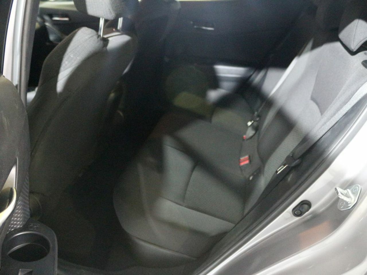 Foto Toyota C-HR 12