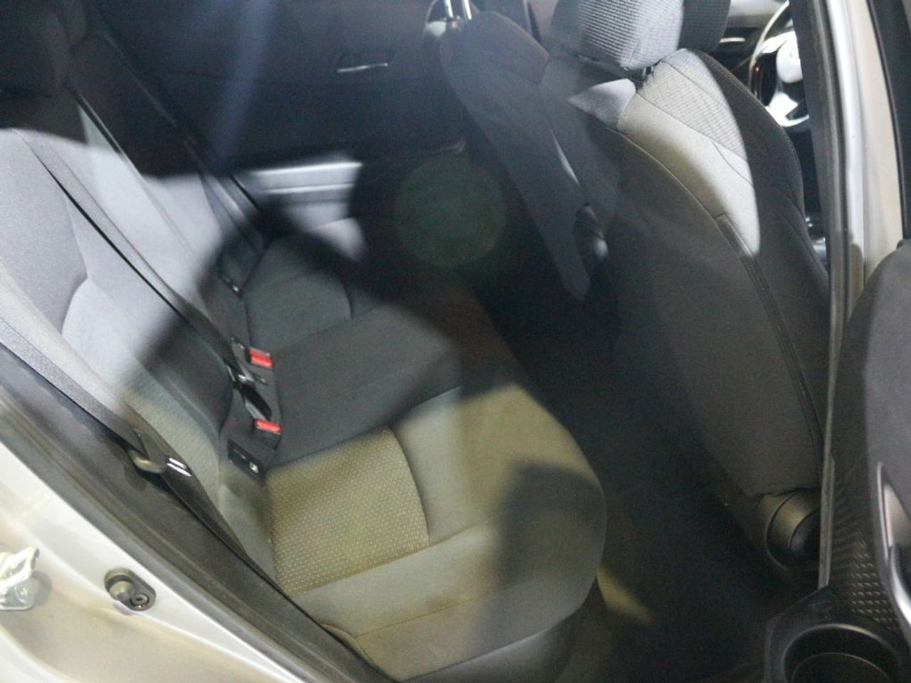 Foto Toyota C-HR 13