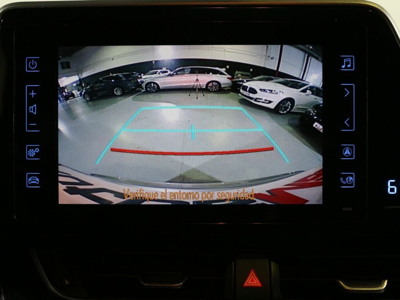 Foto Toyota C-HR 23