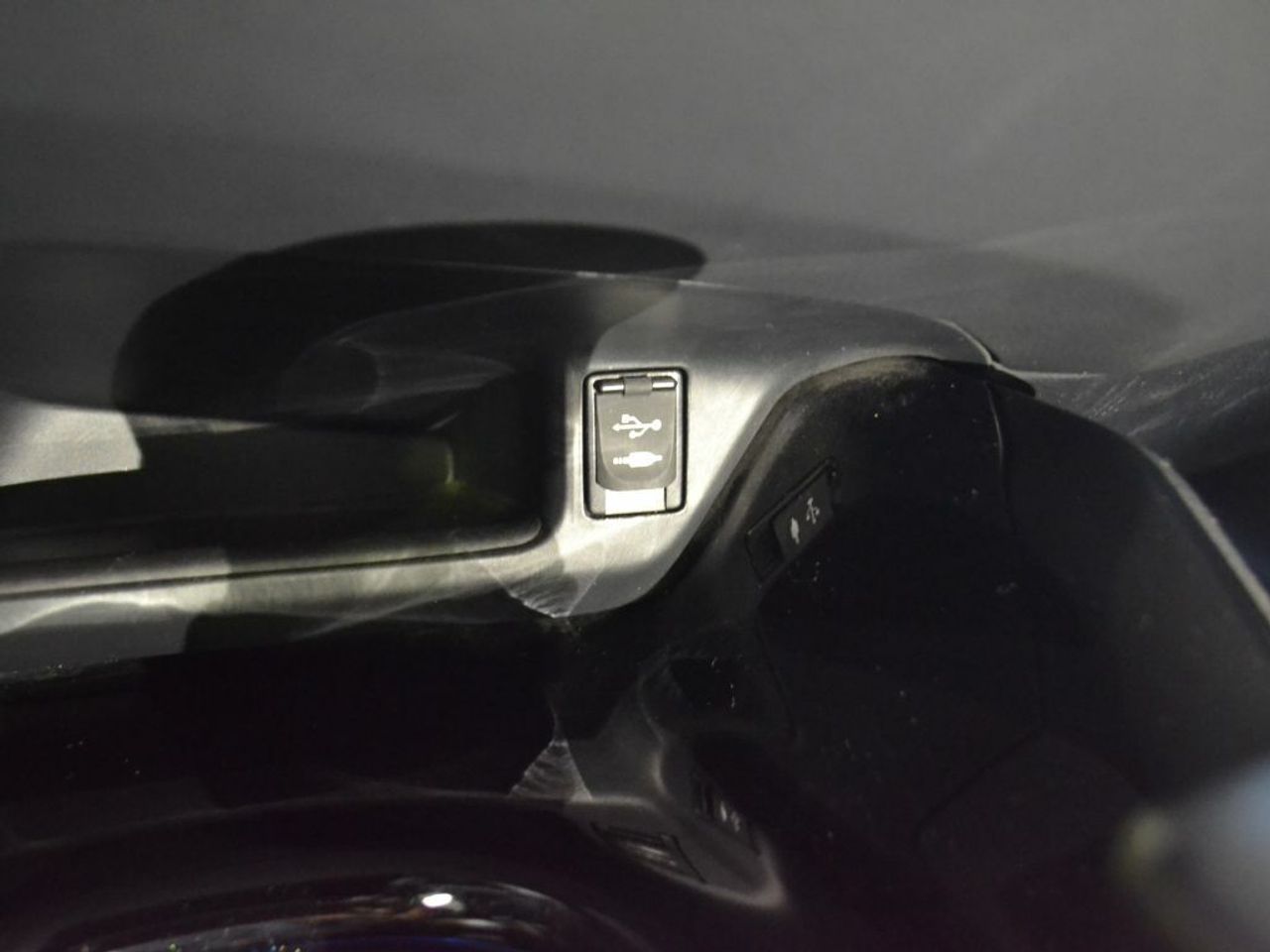 Foto Toyota C-HR 24