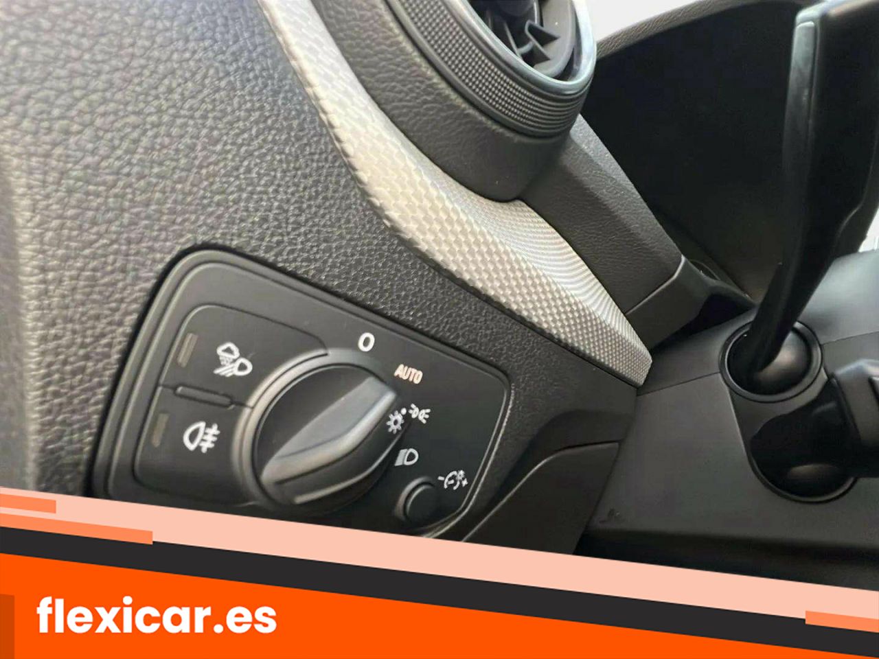 Foto Audi Q2 25