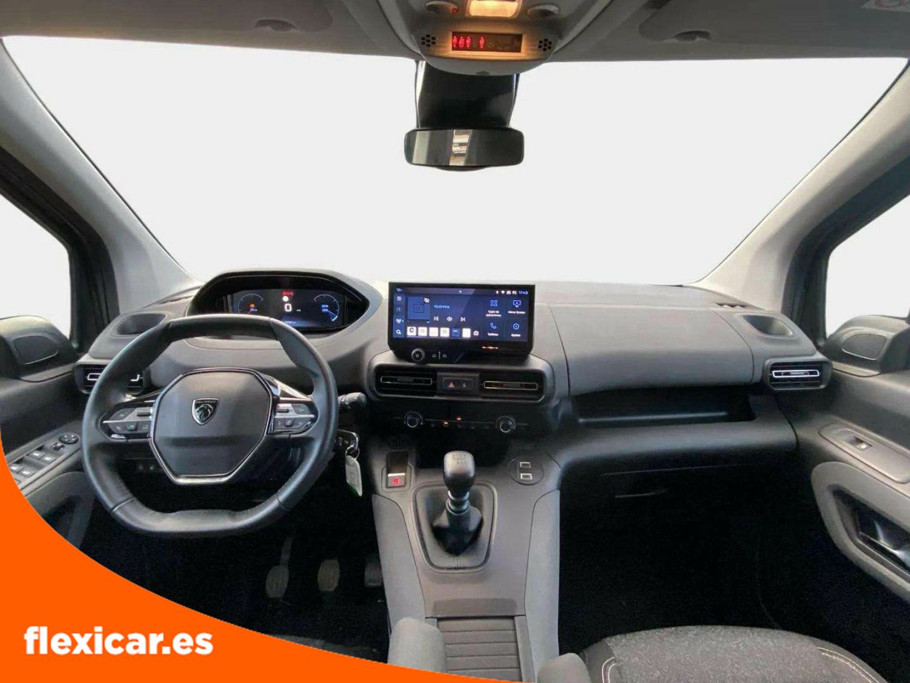 Foto Peugeot Rifter 11