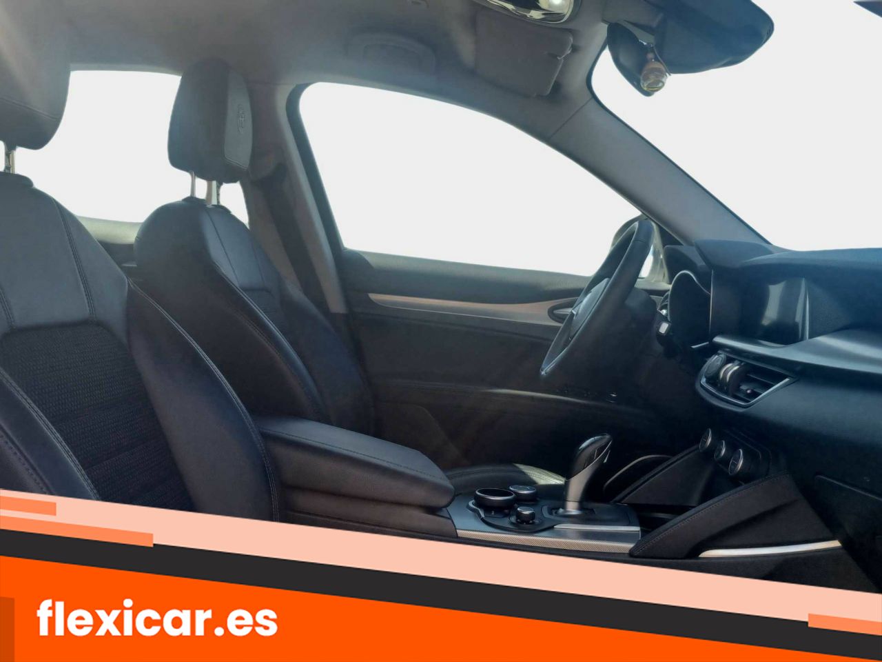 Foto Alfa Romeo Stelvio 14