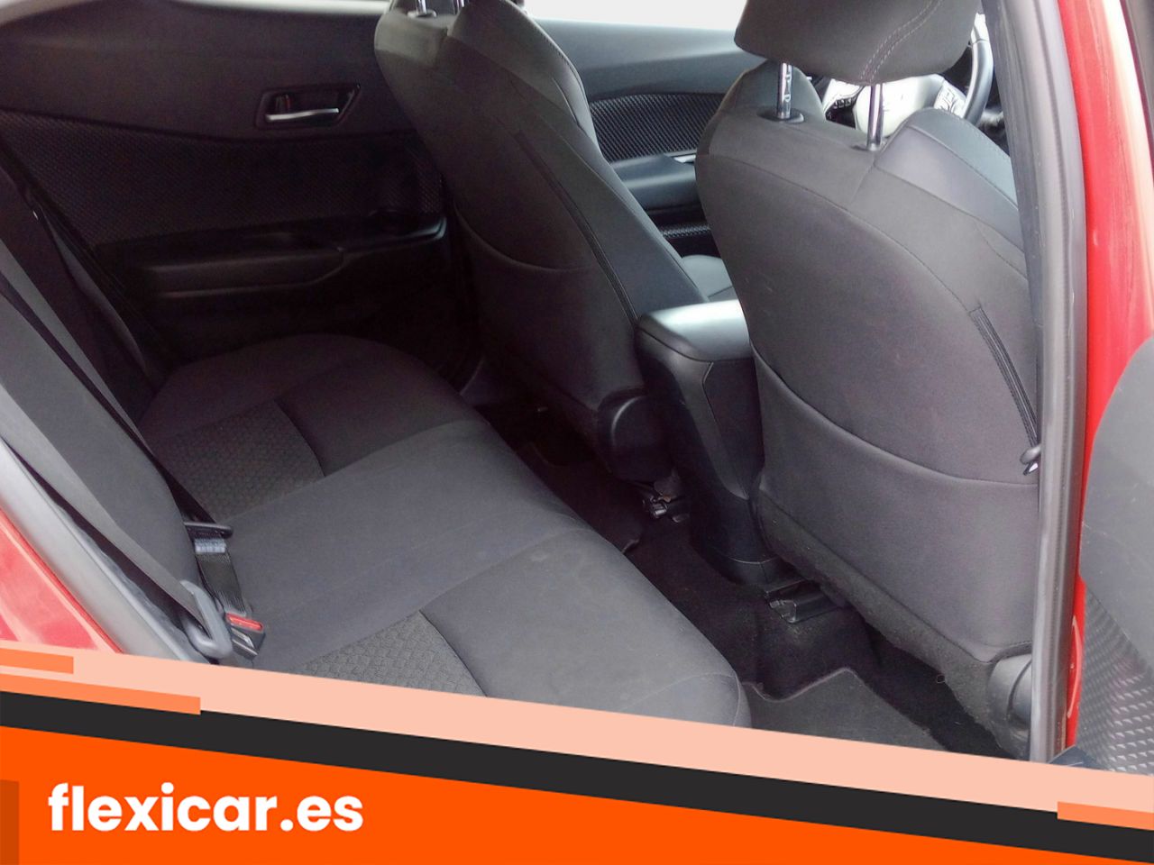 Foto Toyota C-HR 18