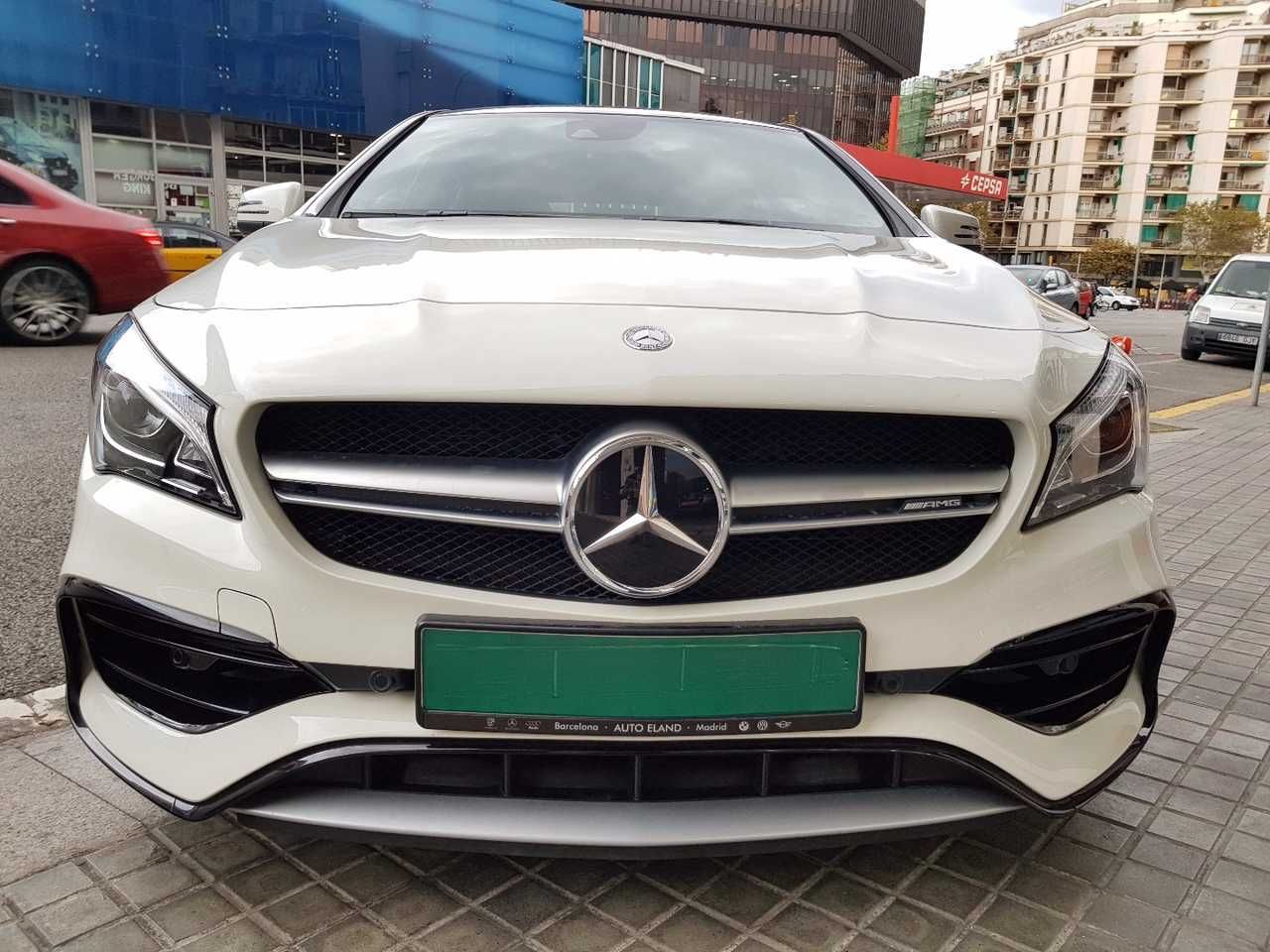 Foto Mercedes-Benz Clase CLA 2