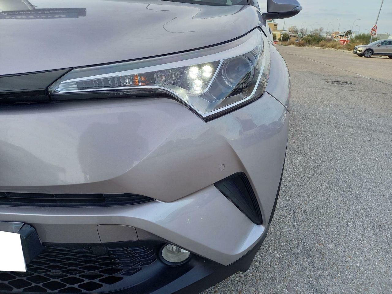 Foto Toyota C-HR 8