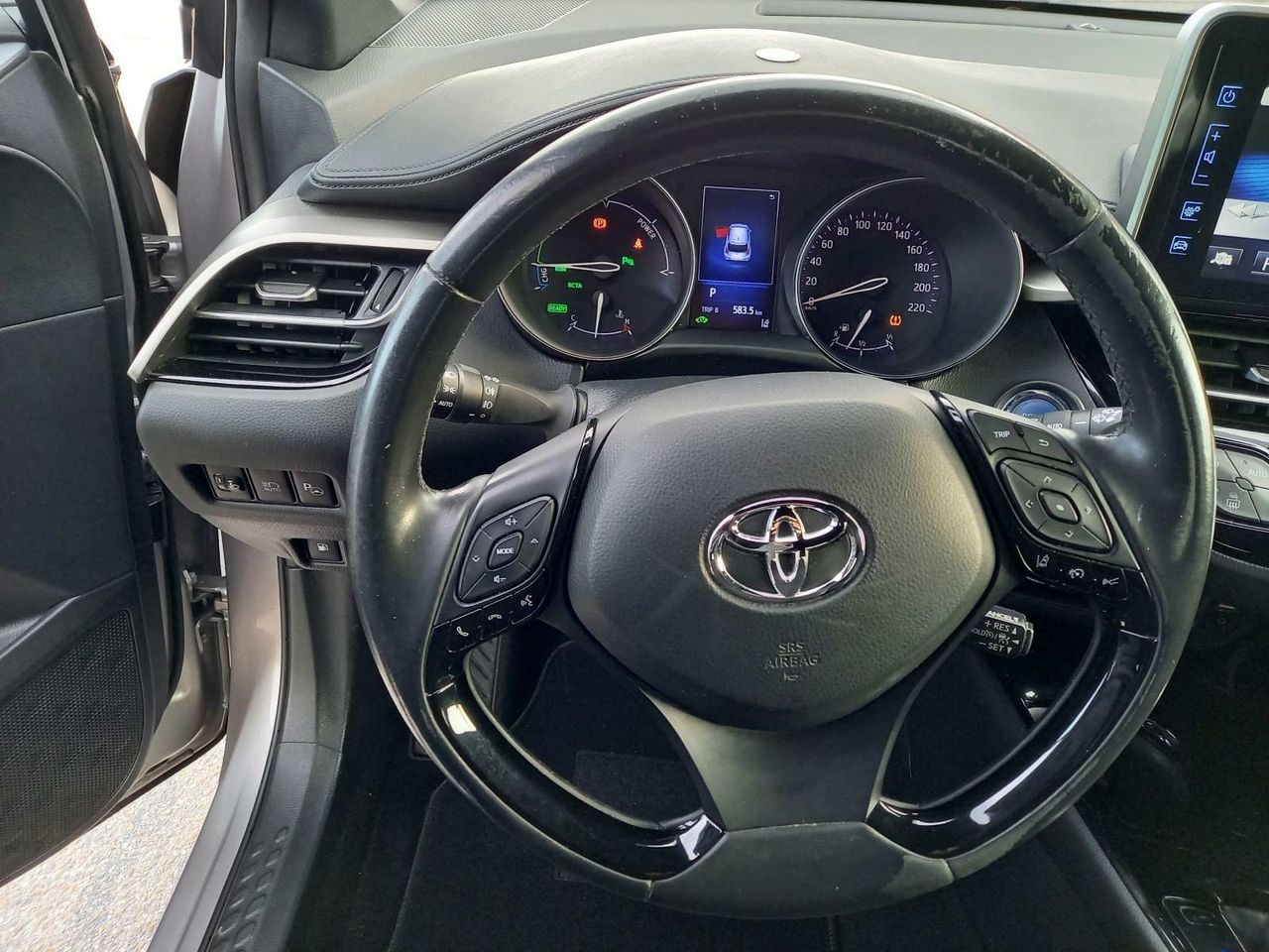 Foto Toyota C-HR 16