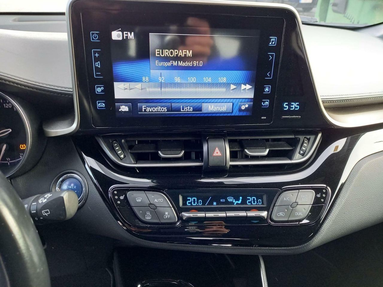Foto Toyota C-HR 21