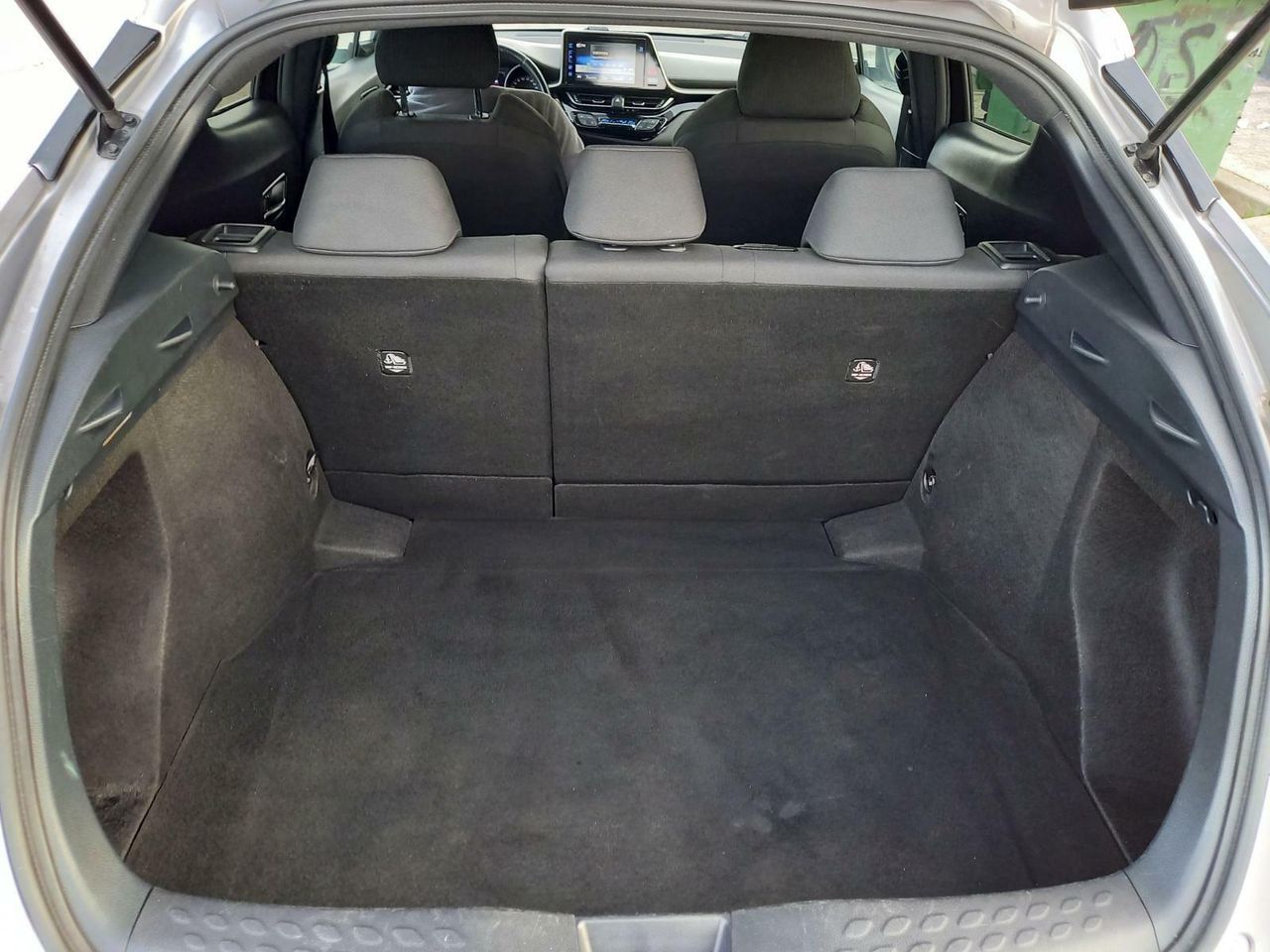 Foto Toyota C-HR 27