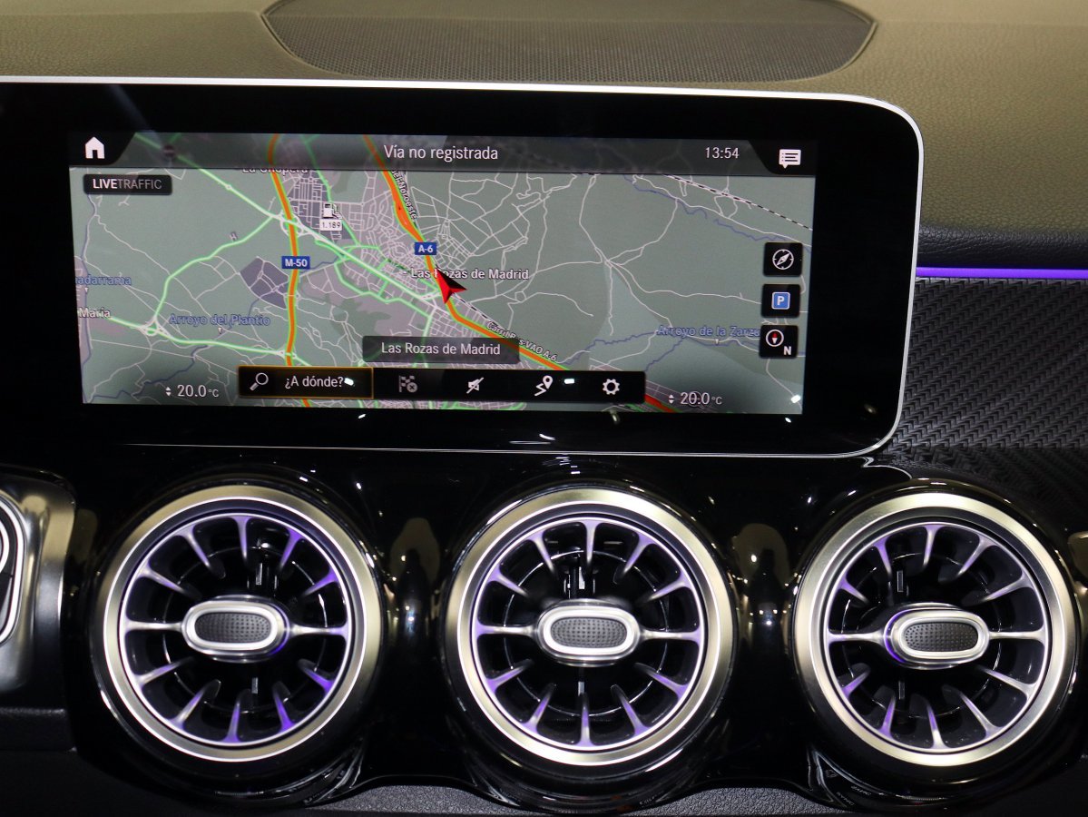 Foto Mercedes-Benz Clase GLB 22