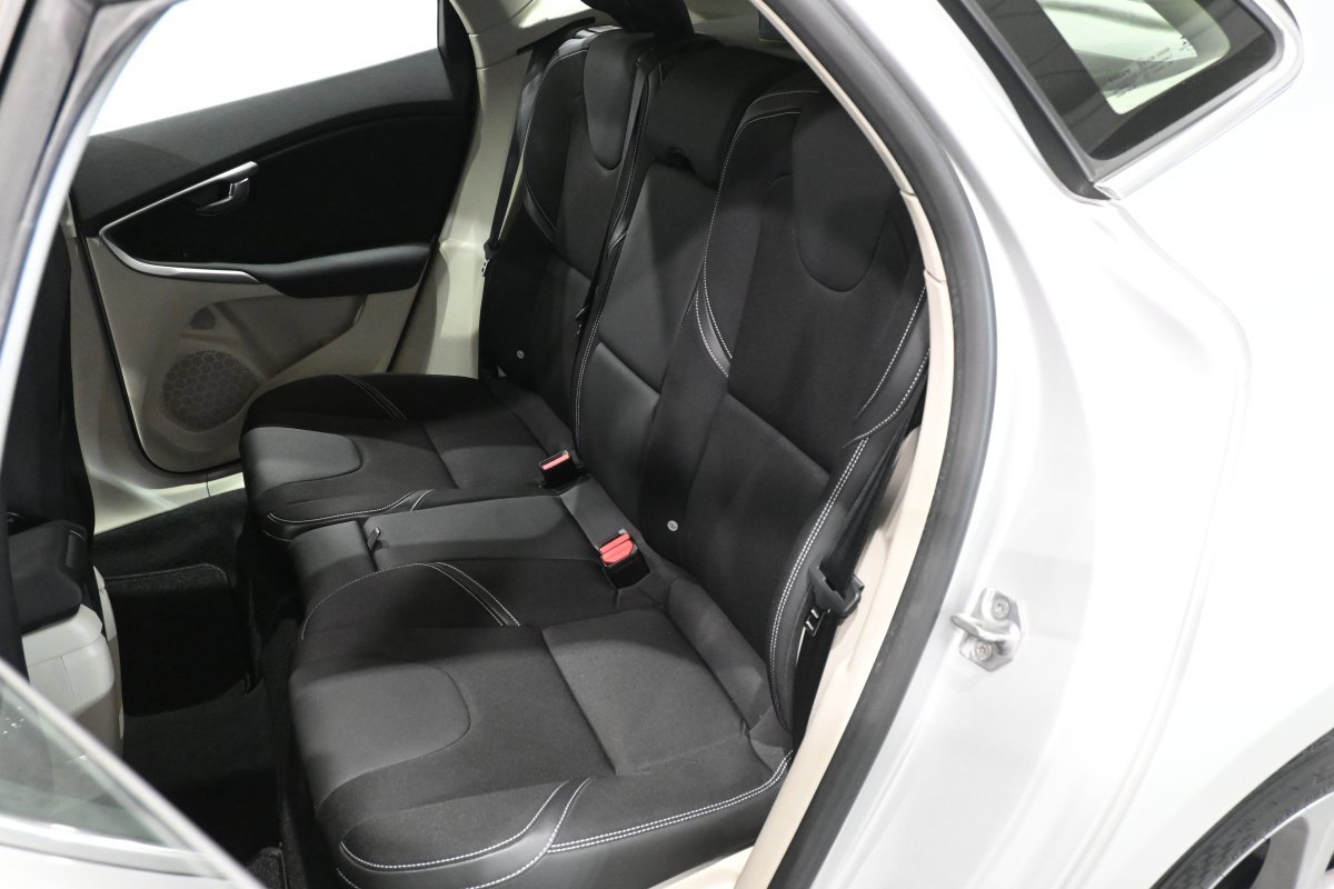 Foto Volvo V40 Cross Country 11