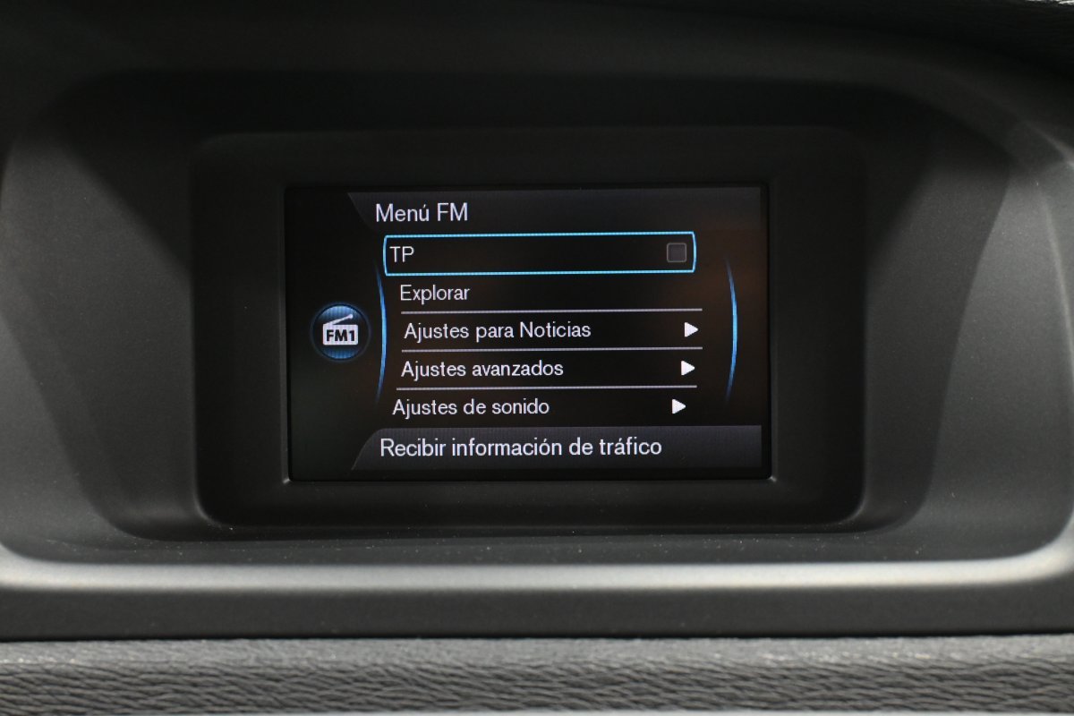 Foto Volvo V40 Cross Country 15