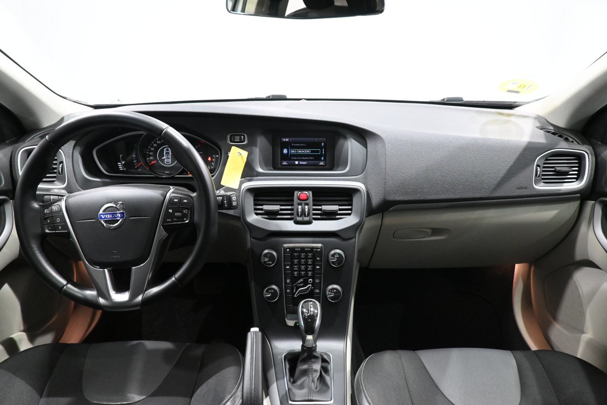 Foto Volvo V40 Cross Country 16
