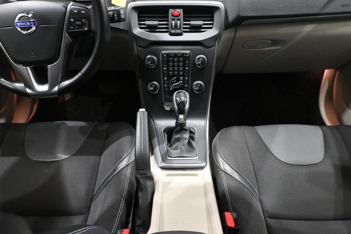 Foto Volvo V40 Cross Country 18