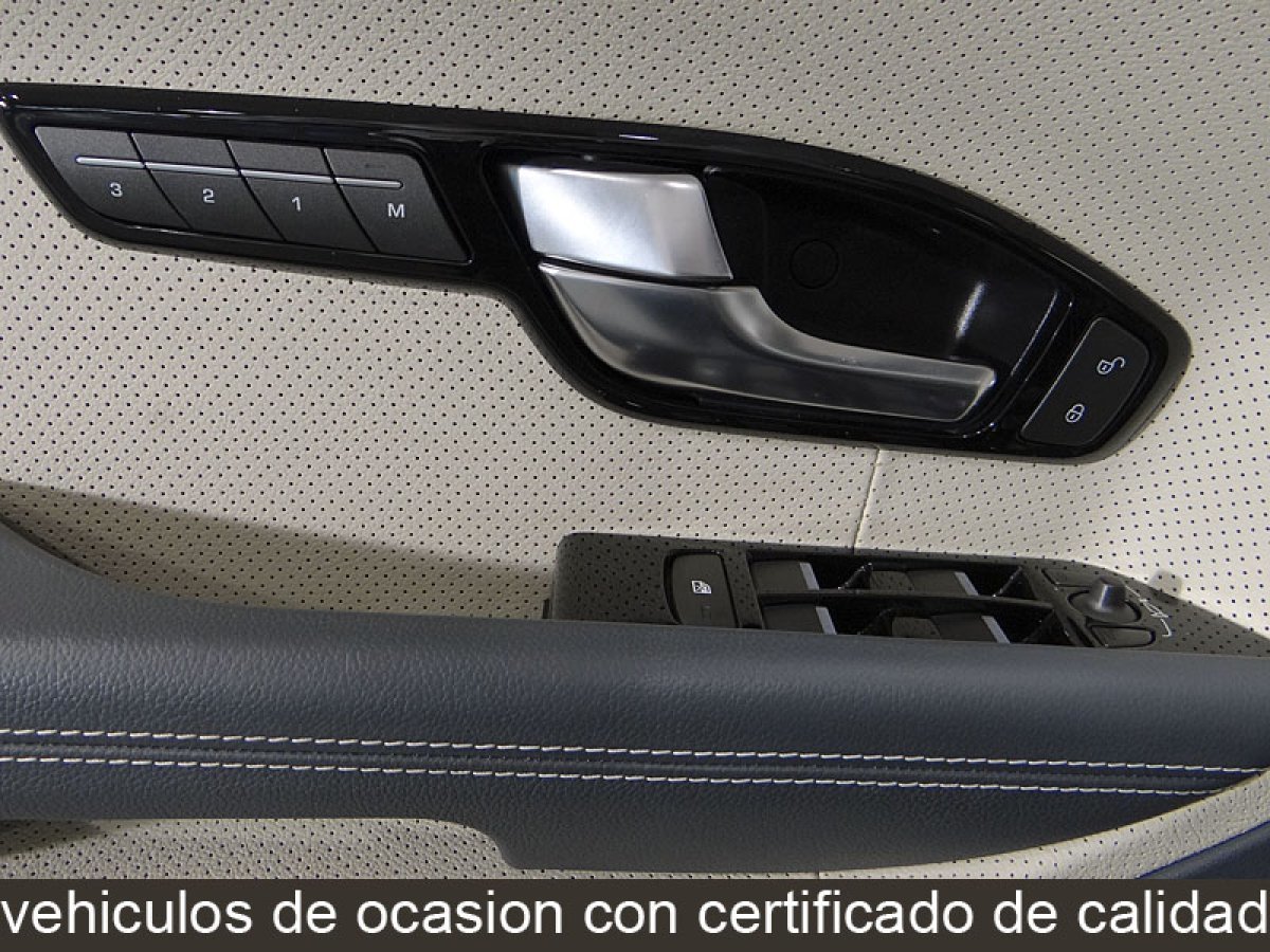 Foto Land-Rover Range Rover Evoque 30