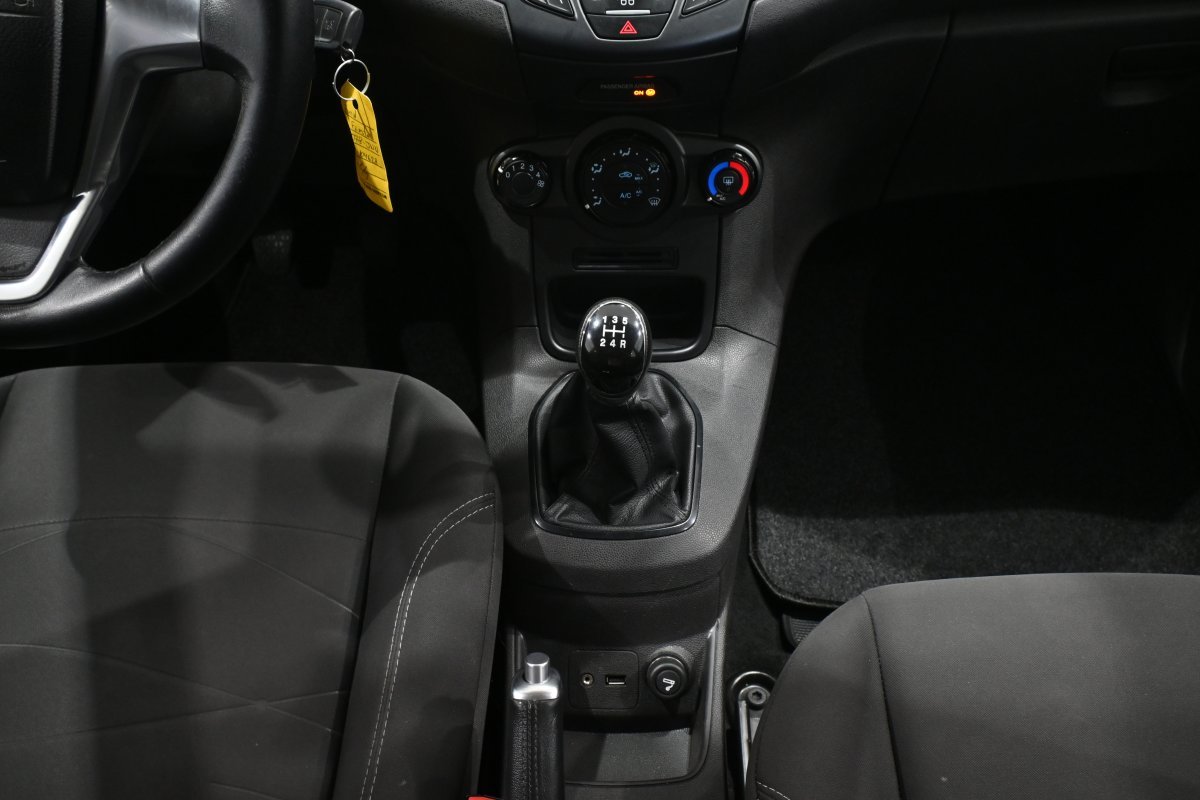 Foto Ford Fiesta 18