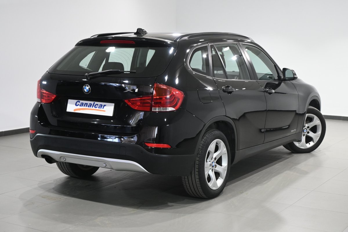 Foto BMW X1 4