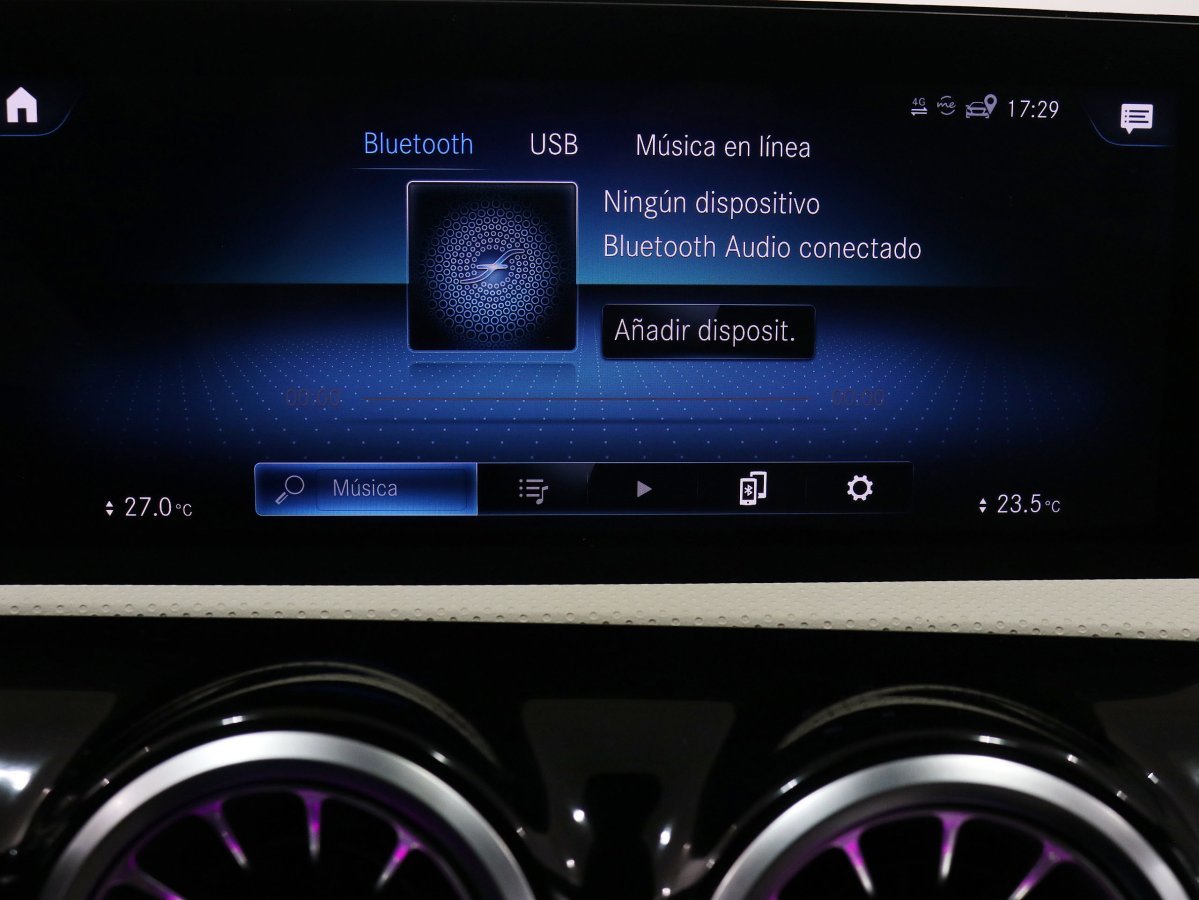 Foto Mercedes-Benz Clase CLA 21