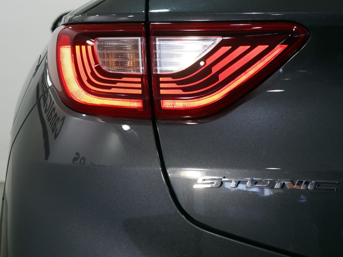 Foto Kia Stonic 9