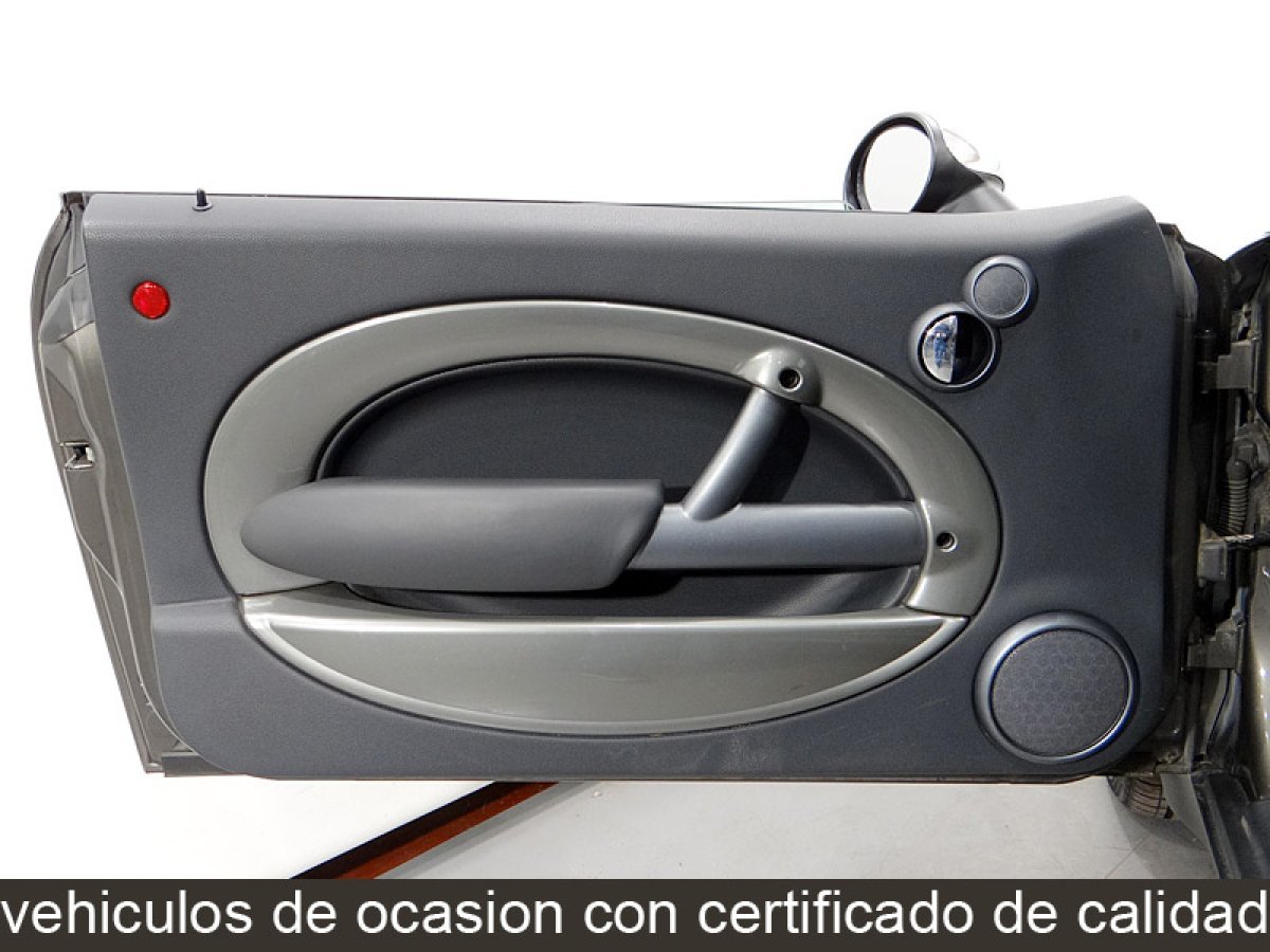 Foto Mini 3 Puertas 25