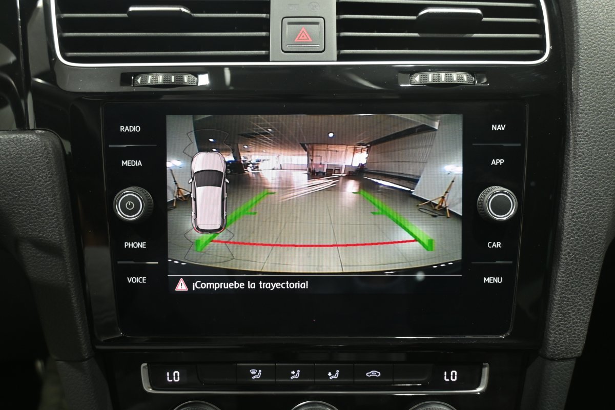 Foto Volkswagen Golf 16