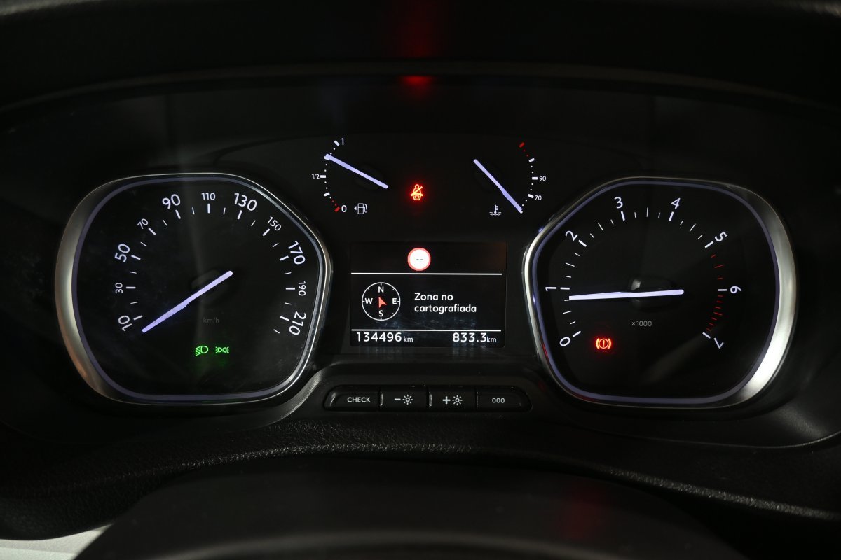 Foto Peugeot Traveller 14