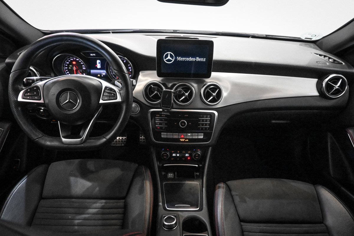 Foto Mercedes-Benz Clase GLA 23