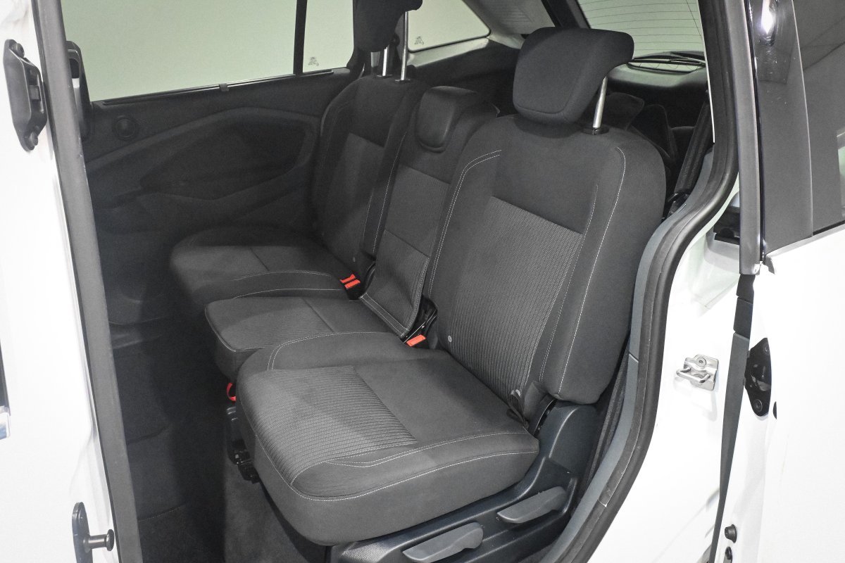 Foto Ford Grand C-MAX 12
