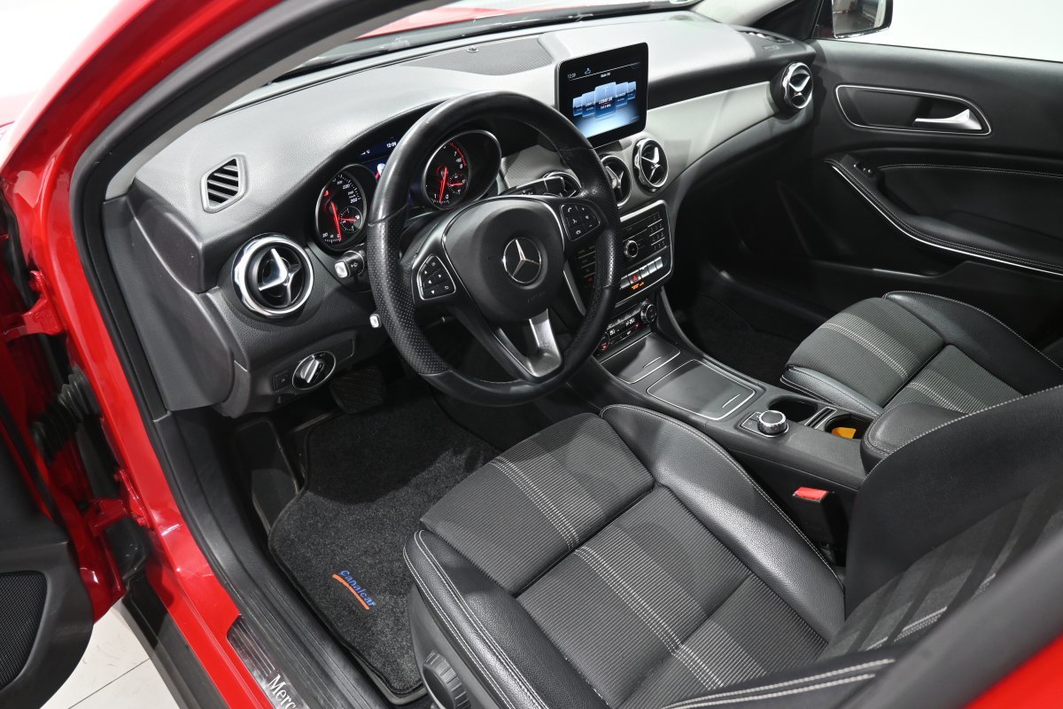 Foto Mercedes-Benz Clase GLA 10