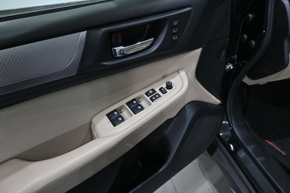 Foto Subaru Outback 32